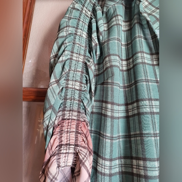 Democracy top - Picture 2 of 6